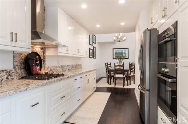 24 Bermuda Court, Manhattan Beach, California 90266, 3 Bedrooms Bedrooms, ,1 BathroomBathrooms,Residential,Sold,Bermuda,SB17026195