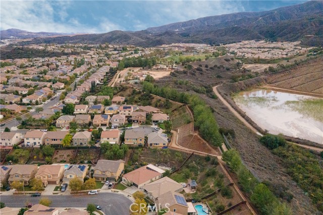 10894 Clover, Corona CA: https://media.crmls.org/medias/28b7da38-ce8a-4a16-b454-65263412c6b1.jpg