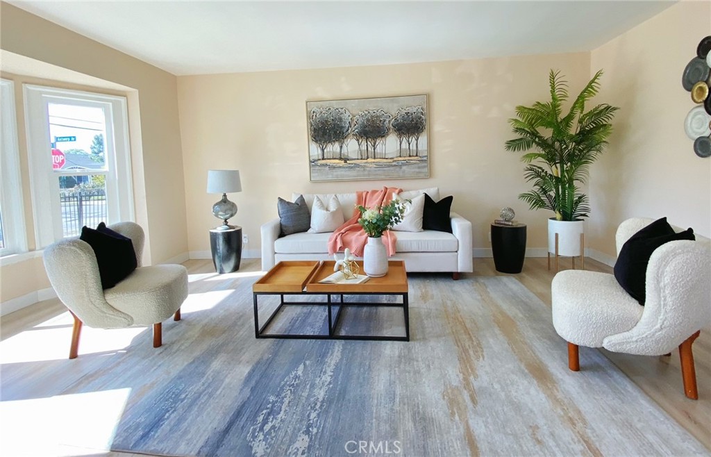 MLS #OC25156843 image #4