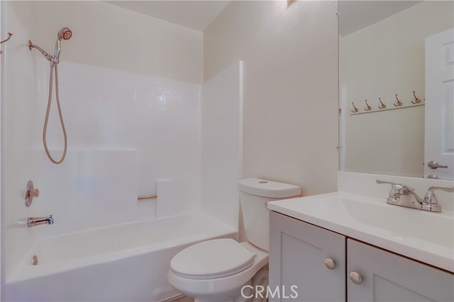 1876 Forest Drive, Azusa CA: https://media.crmls.org/medias/28b7fc18-3e85-4b78-bb3b-75fd958f989e.jpg