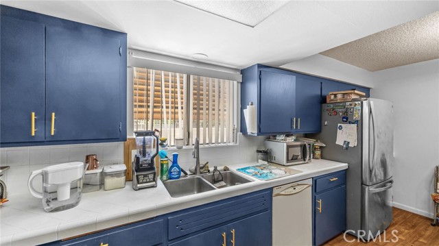 Detail Gallery Image 18 of 19 For 9130 Pinyon Ave, Fontana,  CA 92335 - 3 Beds | 2 Baths