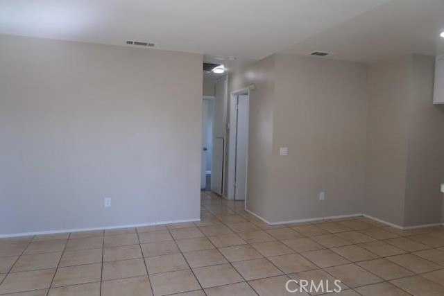 Detail Gallery Image 10 of 25 For 349 N. Clifford Ave #C,  Rialto,  CA 92376 - 2 Beds | 1 Baths