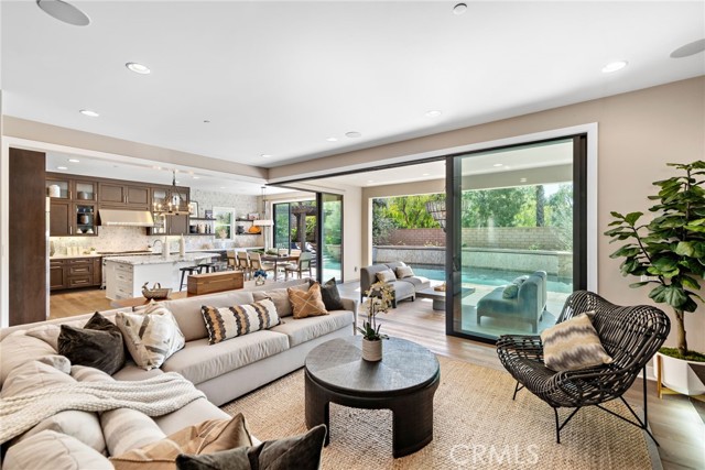 Detail Gallery Image 13 of 52 For 50 Cooper, Lake Forest,  CA 92630 - 5 Beds | 5/1 Baths
