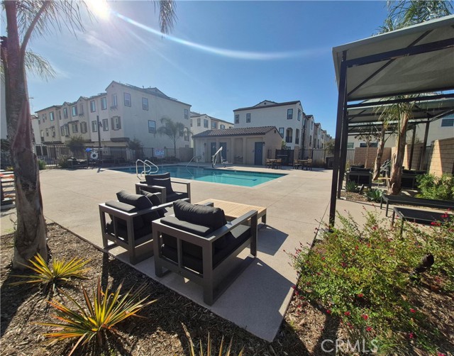 Detail Gallery Image 23 of 24 For 2137 Cumberland, Pomona,  CA 91766 - 4 Beds | 3/1 Baths