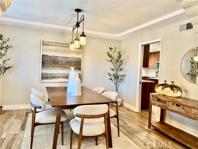 675 W Clark Street, Upland CA: https://media.crmls.org/medias/28b94a88-3dba-4bff-a376-aae9deaef376.jpg