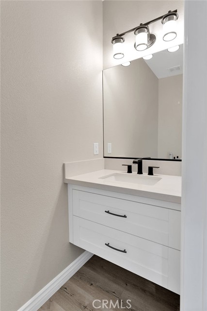 Detail Gallery Image 18 of 47 For 21192 Zuni Rd, Apple Valley,  CA 92307 - 4 Beds | 3/1 Baths