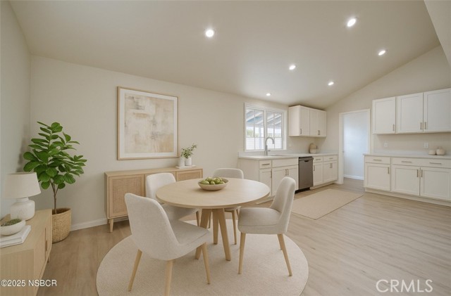 Detail Gallery Image 1 of 20 For 913 Armstrong Ave, Santa Maria,  CA 93454 - 4 Beds | 3 Baths