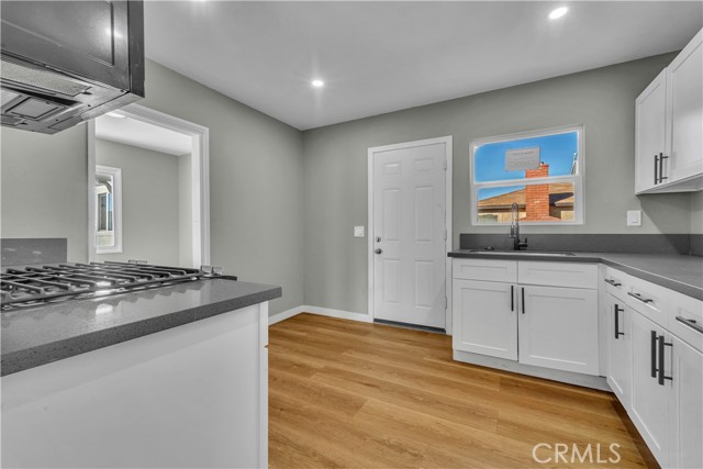 Detail Gallery Image 8 of 17 For 38318 17th Street East, Palmdale,  CA 93550 - 3 Beds | 1 Baths