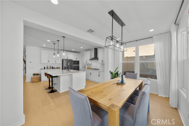 11298 Finders Court, Corona CA: https://media.crmls.org/medias/28ba6041-718e-4f3f-ac03-6d9f2747ccf6.jpg