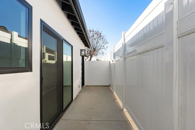 Detail Gallery Image 21 of 22 For 19952 1/2 Archwood St, Winnetka,  CA 91306 - 1 Beds | 1 Baths