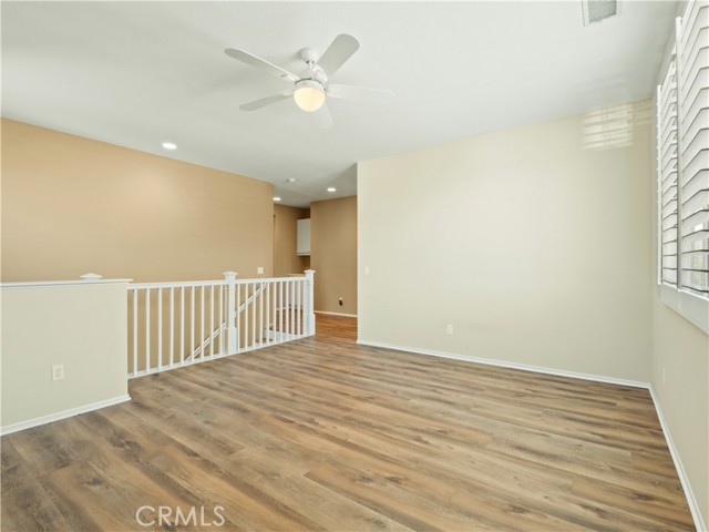 30375 June Rose Court, Castaic CA: https://media.crmls.org/medias/28bbcf77-37ed-4453-ac69-ac2322281b6c.jpg