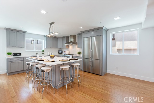 18308 Grevillea Avenue, Redondo Beach, California 90278, 3 Bedrooms Bedrooms, ,Residential,Sold,Grevillea,SB22120733