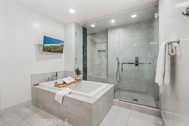 432 N Oakhurst Dr, Beverly Hills CA: https://media.crmls.org/medias/28bd76ed-43f0-49a4-989f-efed9749ec52.jpg