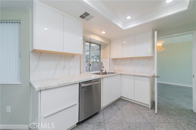 21138 Valleyview photo 13
