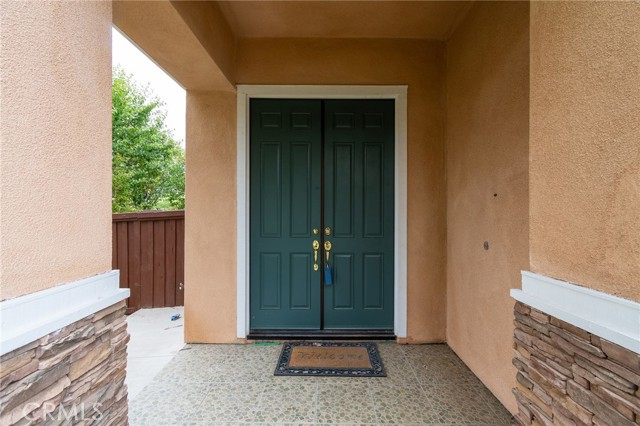 8348 Barnwood Lane, Riverside CA: https://media.crmls.org/medias/28be4e75-5660-453b-a52a-d6d345cae10d.jpg