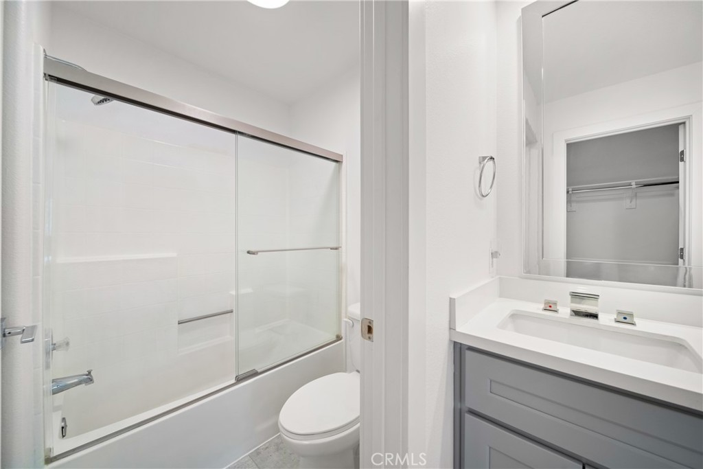 MLS #OC25160975 image #21