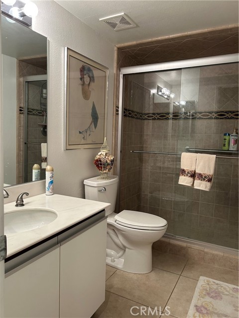 Image 16 of 30 For 1435 Tiffany