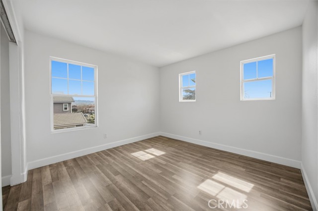 Detail Gallery Image 15 of 31 For 13184 Mammoth, Hesperia,  CA 92344 - 6 Beds | 3/1 Baths