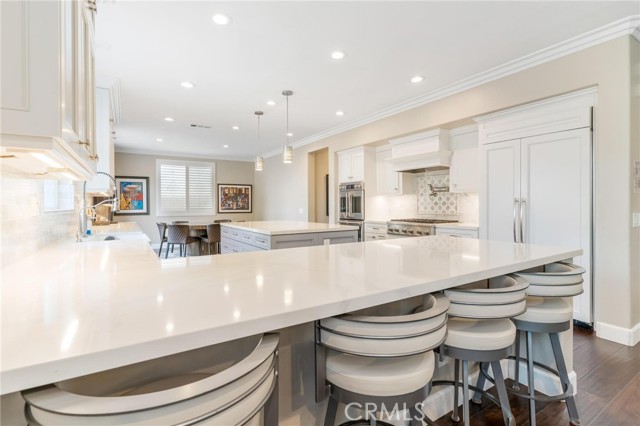 7681 Stonegate Drive, Eastvale CA: https://media.crmls.org/medias/28bf2f47-dedd-4927-aff6-16d163d59528.jpg