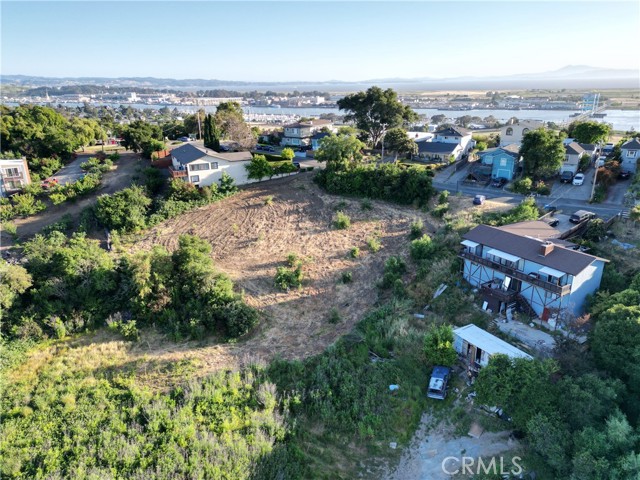 Detail Gallery Image 9 of 17 For 110 Harrier Ave, Vallejo,  CA 94590 - – Beds | – Baths