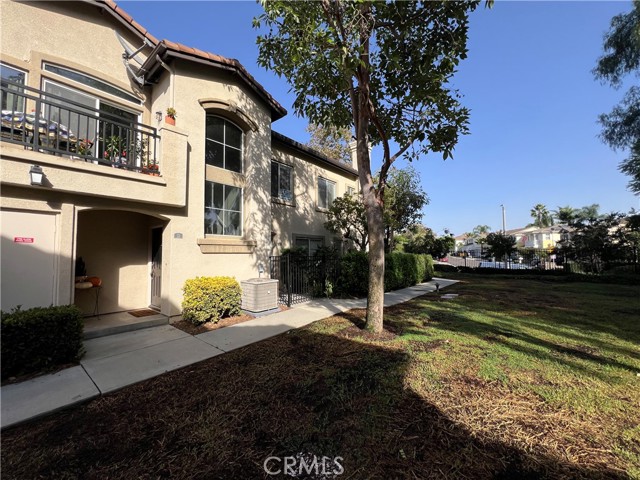 Detail Gallery Image 3 of 31 For 34 Veneto Ln, Aliso Viejo,  CA 92656 - 3 Beds | 2/1 Baths