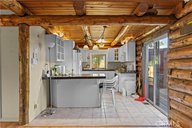 Detail Gallery Image 11 of 38 For 30771 Fox Ridge Ct, Tehachapi,  CA 93561 - 3 Beds | 2 Baths