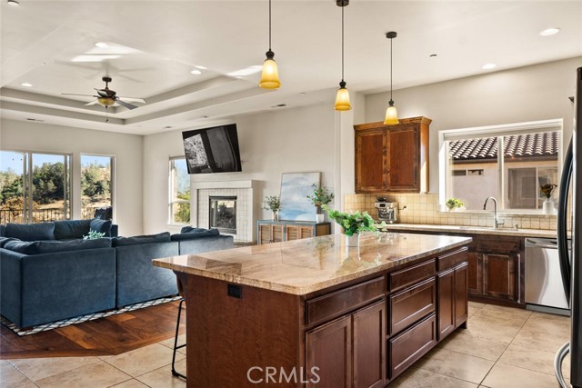 Detail Gallery Image 4 of 44 For 3368 Summit Ridge, Chico,  CA 95928 - 4 Beds | 3 Baths