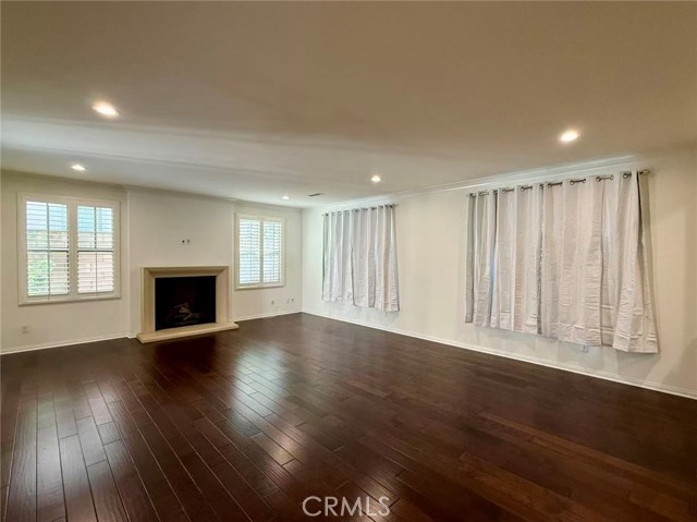 Detail Gallery Image 4 of 22 For 310 Bronze, Irvine,  CA 92618 - 3 Beds | 2/1 Baths