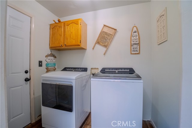 Detail Gallery Image 3 of 16 For 33301 Road 233, North Fork,  CA 93643 - 4 Beds | 2 Baths
