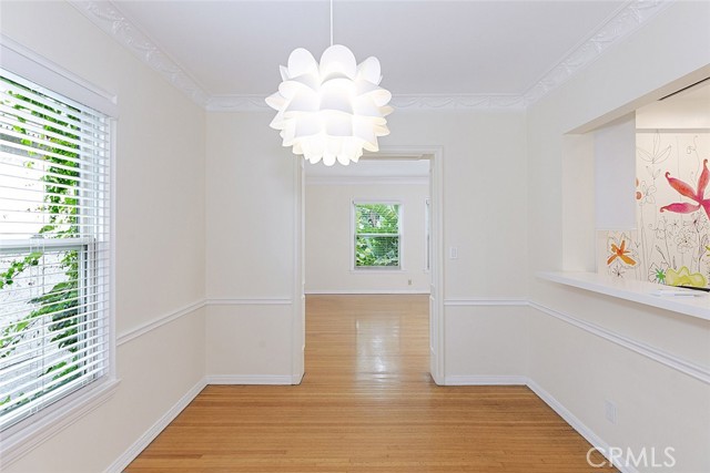 Detail Gallery Image 7 of 37 For 5966 San Vicente Bld #3,  Los Angeles,  CA 90019 - 1 Beds | 1 Baths