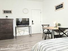 1526 E 1st Street, Los Angeles CA: https://media.crmls.org/medias/28c3d3be-38b3-4451-8c94-c84809bcbd33.jpg