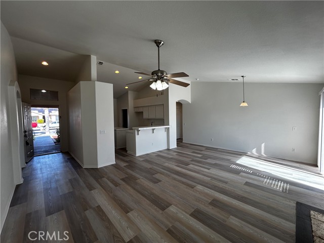 Detail Gallery Image 5 of 25 For 36996 Pomerol Loop, Winchester,  CA 92596 - 3 Beds | 2 Baths