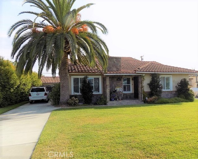 7622 Brunache St, Downey, CA 90242