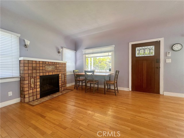 Detail Gallery Image 3 of 40 For 551 W Walnut Ave, Monrovia,  CA 91016 - 3 Beds | 2 Baths