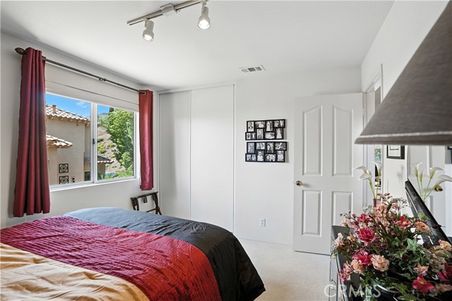 51 Corte Madera, Lake Elsinore CA: https://media.crmls.org/medias/28c5b344-ab76-4123-abcb-11e97a6c608c.jpg