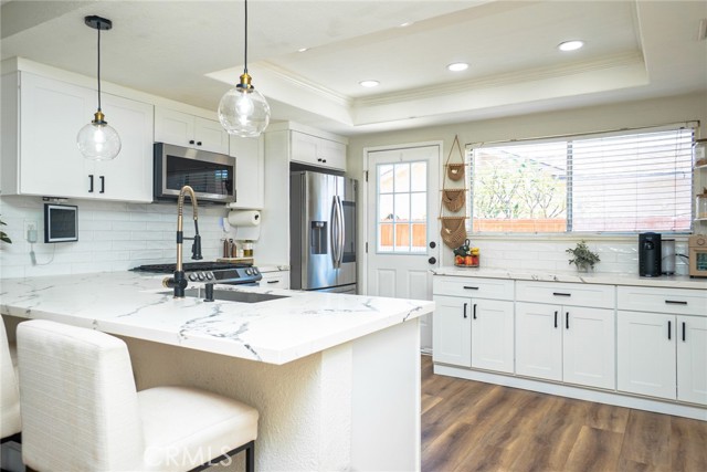 10245 Poulsen Avenue, Montclair CA: https://media.crmls.org/medias/28c65a7c-30d4-45ba-8d99-f56bdaf784e4.jpg