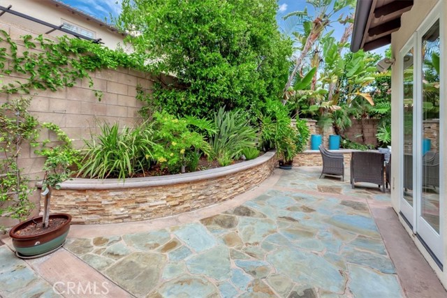 27 Looking Glass, Irvine CA: https://media.crmls.org/medias/28c81986-203e-4af2-82aa-49888ad7f114.jpg