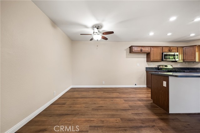 Detail Gallery Image 11 of 45 For 9830 Caminito Cuadro, San Diego,  CA 92129 - 2 Beds | 1/1 Baths