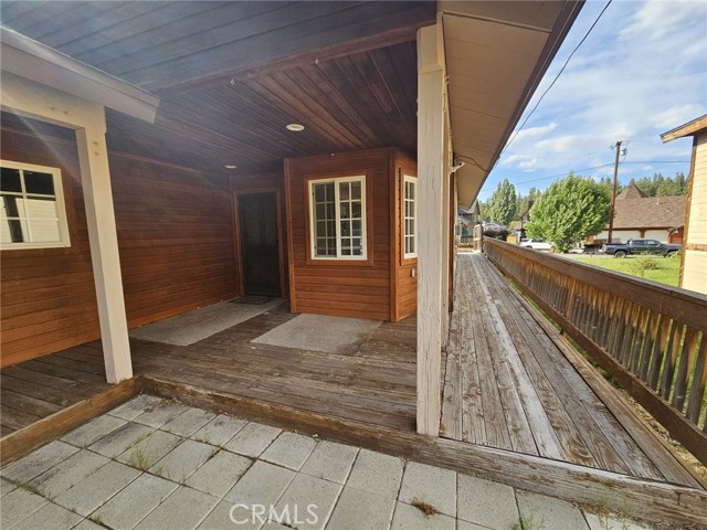 Detail Gallery Image 2 of 17 For 42560 Falcon Ave, Big Bear Lake,  CA 92315 - 3 Beds | 2 Baths