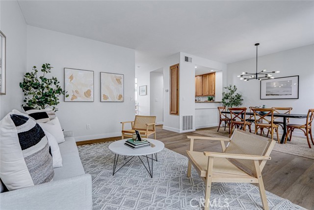 501 Herondo Unit: 18