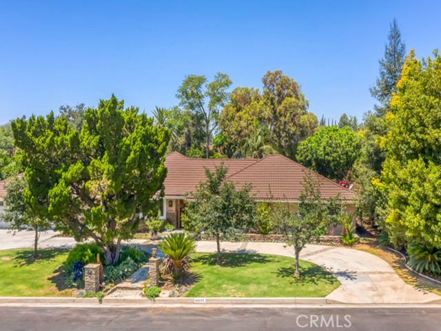 10335 Sylvia Avenue, Porter Ranch CA: https://media.crmls.org/medias/28c93b60-d8bf-440a-9232-fb576a79410c.jpg