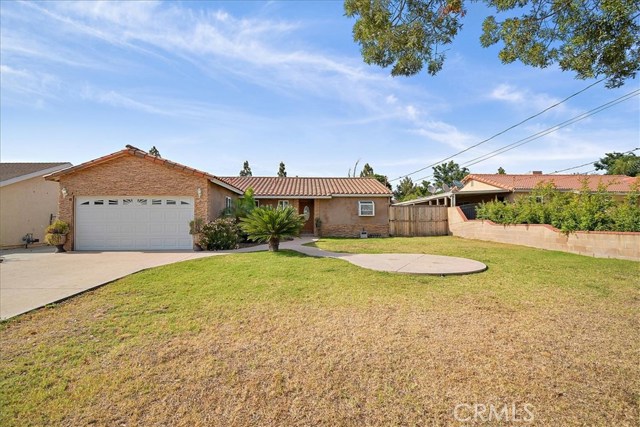 16208 Montgomery Ave, Fontana, CA 92336