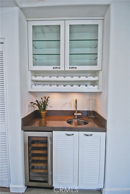28 Fairway Drive, Manhattan Beach CA: https://media.crmls.org/medias/28cad998-5bc2-4239-88f9-5027c1fe08b7.jpg