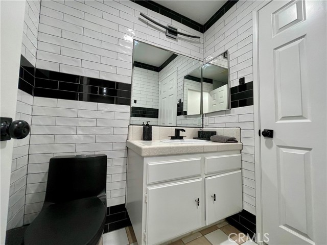 Detail Gallery Image 7 of 14 For 941 W Carson St #210,  Torrance,  CA 90502 - 2 Beds | 2 Baths