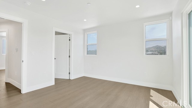 Detail Gallery Image 27 of 39 For 1215 N. Kingsley Dr #1215 1/2,  Los Angeles,  CA 90029 - 4 Beds | 4/1 Baths