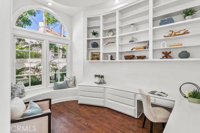 Detail Gallery Image 9 of 56 For 19 Harbor Pointe, Corona Del Mar,  CA 92625 - 4 Beds | 4/1 Baths