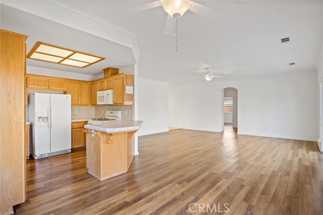 Detail Gallery Image 16 of 33 For 2010 Pebblestone, Red Bluff,  CA 96080 - 3 Beds | 2 Baths