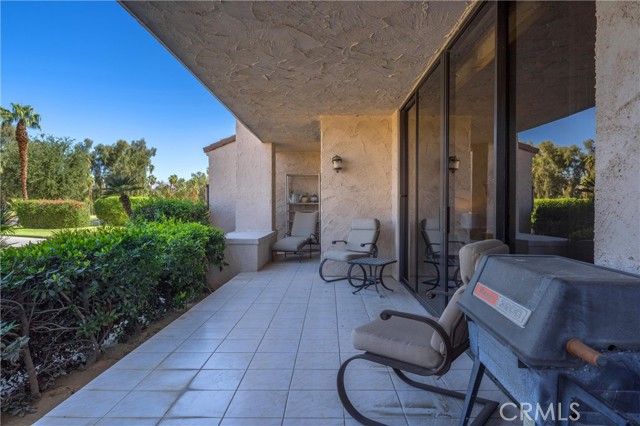 Detail Gallery Image 13 of 47 For 910 Island Drive #112,  Rancho Mirage,  CA 92270 - 2 Beds | 2 Baths