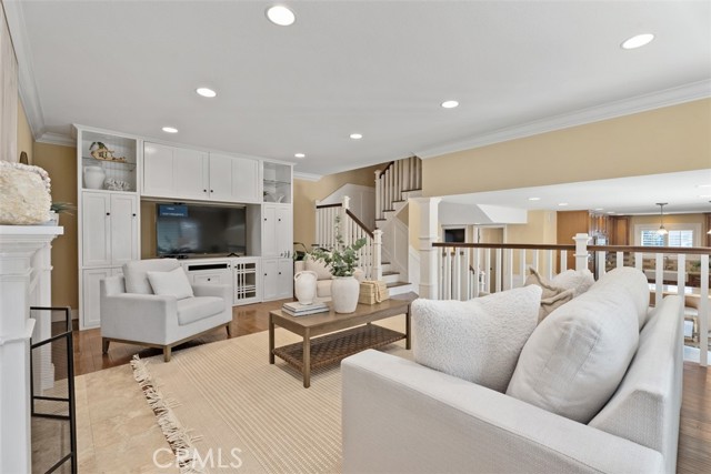 Detail Gallery Image 16 of 33 For 3831 Wisteria St, Seal Beach,  CA 90740 - 4 Beds | 3 Baths