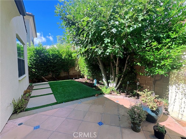 65 Rolling Green, Irvine CA: https://media.crmls.org/medias/28cdec39-636d-4b73-a149-a7e98f240d22.jpg